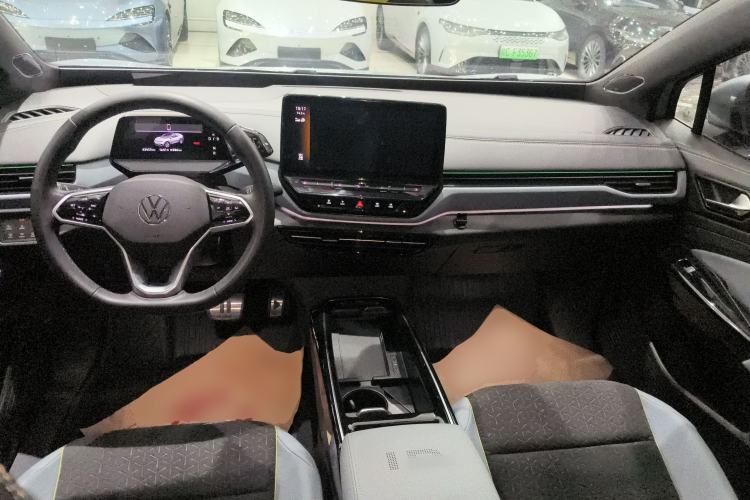 Used Volkswagen ID.4 X 2021 Prime Kinergy Four-Wheel Drive Edition Center Console