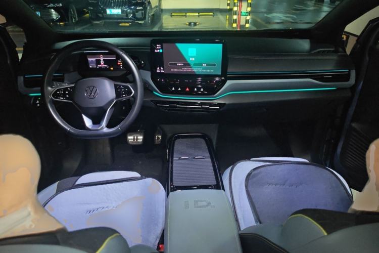 Used Volkswagen ID.4 X 2021 Pro Smart Long-Range Edition Center Console