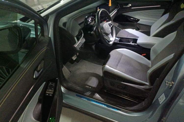 Used Volkswagen ID.4 X 2021 Pro Smart Long-Range Edition Driver Seat