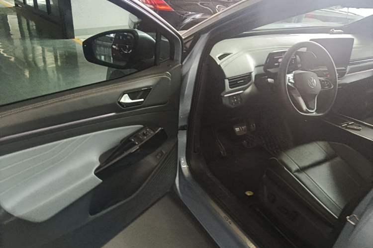 Used Volkswagen ID.4 X 2021 Pure Edition Driver Seat