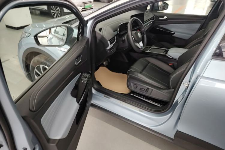 Used Volkswagen ID.4 X 2021 Pure Edition Driver Seat