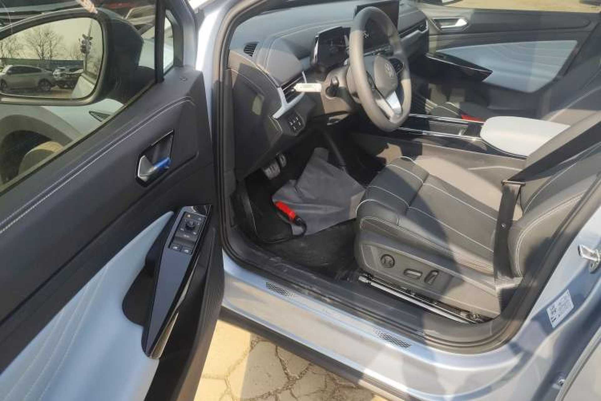 Used Volkswagen ID.4 X 2021 Pure Edition Driver Seat