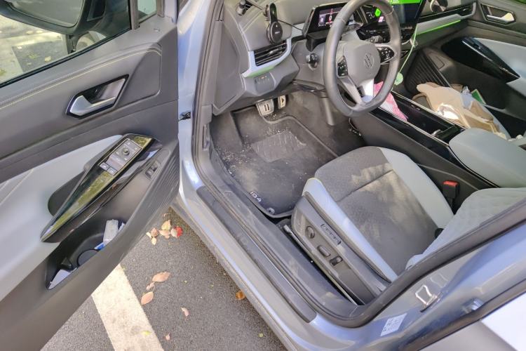 Used Volkswagen ID.4 X 2021 Kinergy All-Wheel Drive Early-Bird Edition Driver Seat