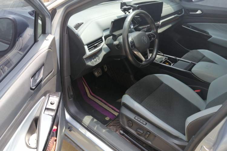 Used Volkswagen ID.4 X 2021 Pro Smart Long-Range Edition Driver Seat