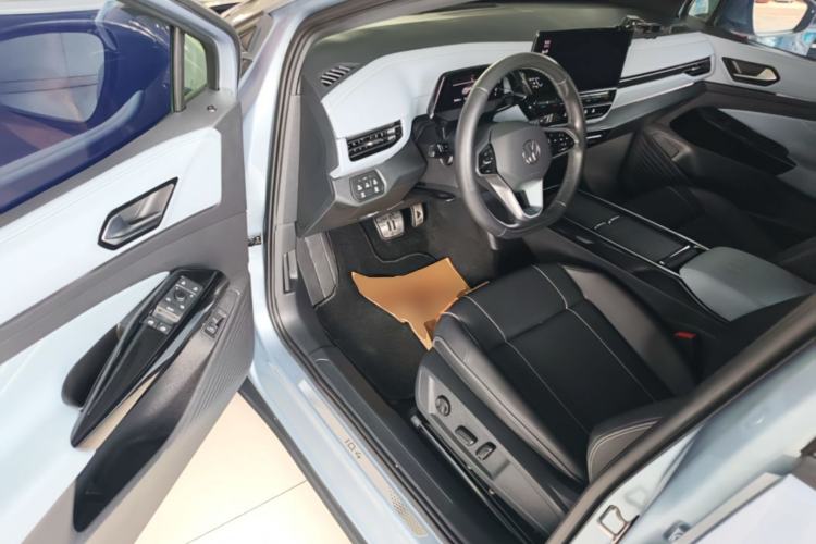 Used Volkswagen ID.4 X 2021 Pro Smart Long-Range Edition Driver Seat