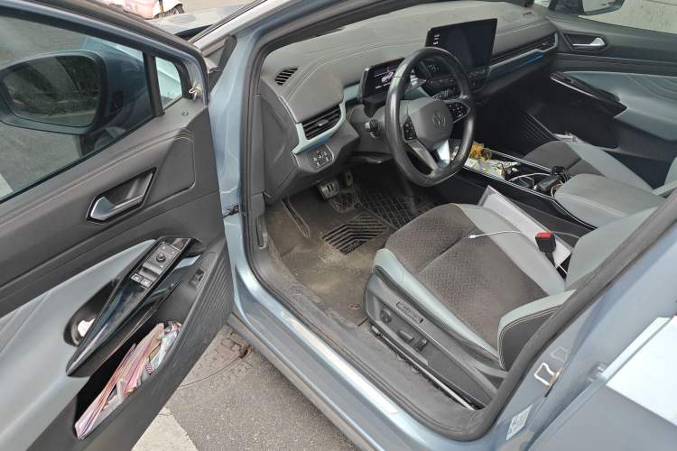 Used Volkswagen ID.4 X 2021 Pro Smart Long-Range Edition Driver Seat