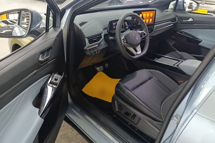 Used Volkswagen ID.4 X 2021 Pure Edition Driver Seat
