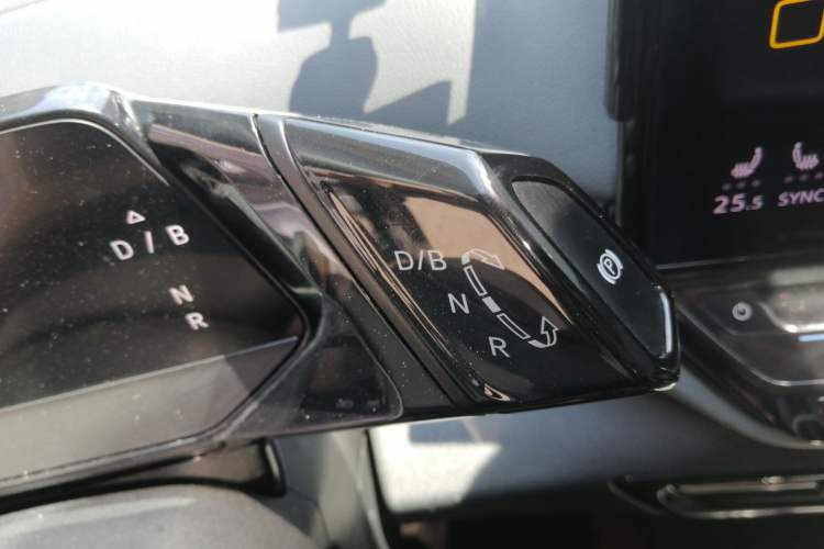 Used Volkswagen ID.4 X 2021 Pro Smart Long-Range Edition Gear Lever