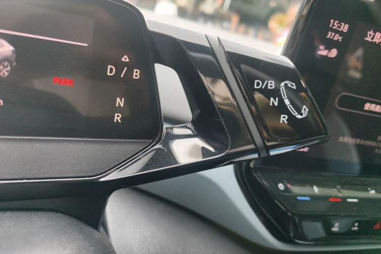 Used Volkswagen ID.4 X 2021 Pro Smart Long-Range Edition Gear Lever