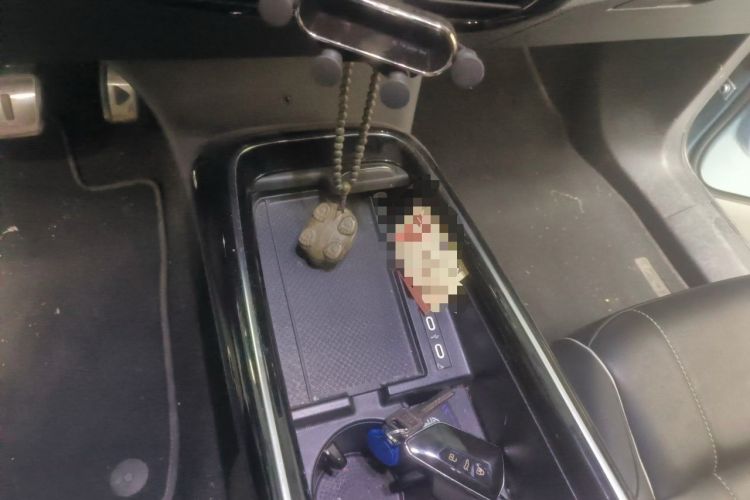 Used Volkswagen ID.4 X 2021 Pure+ Long-Range Edition Gear Lever