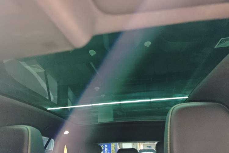 Used Volkswagen ID.4 X 2021 Pro Smart Long-Range Edition Headliner