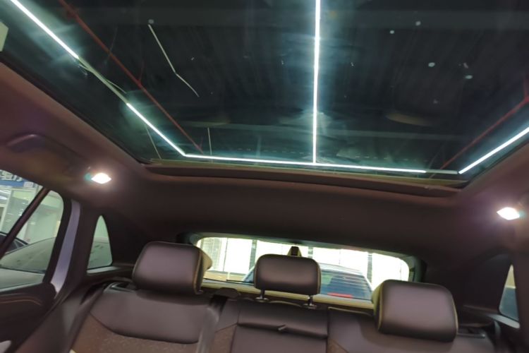 Used Volkswagen ID.4 X 2021 Pro Smart Long-Range Edition Headliner