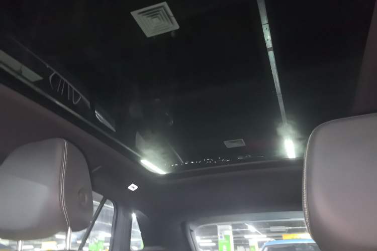Used Volkswagen ID.4 X 2021 Pro Smart Long-Range Edition Headliner