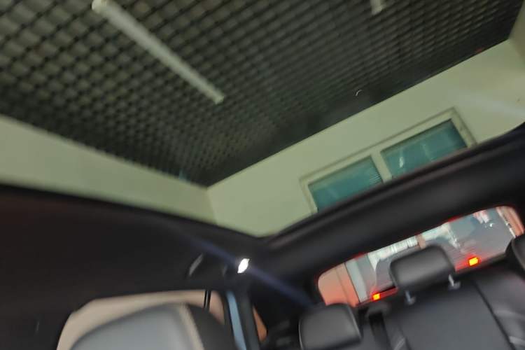 Used Volkswagen ID.4 X 2021 Pure+ Long-Range Edition Headliner