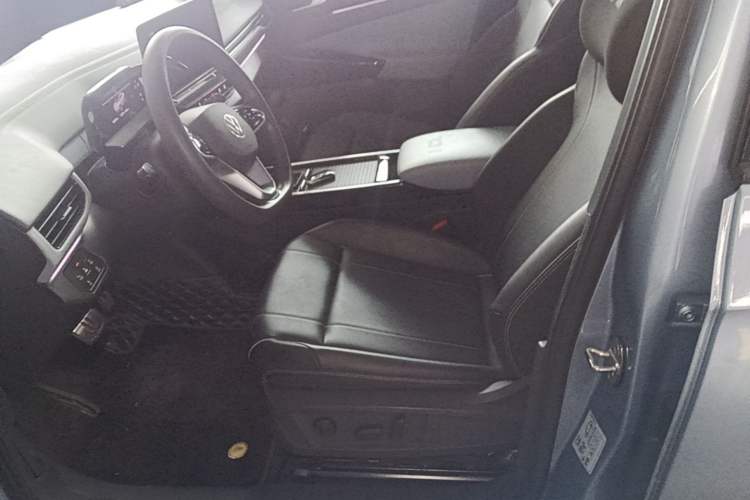 Used Volkswagen ID.4 X 2021 Pure Edition Left Front Seat