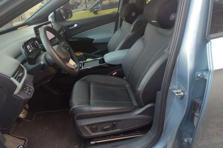 Used Volkswagen ID.4 X 2021 Pure+ Long-Range Edition Left Front Seat