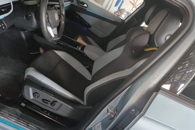 Used Volkswagen ID.4 X 2021 Pro Smart Long-Range Edition Left Front Seat