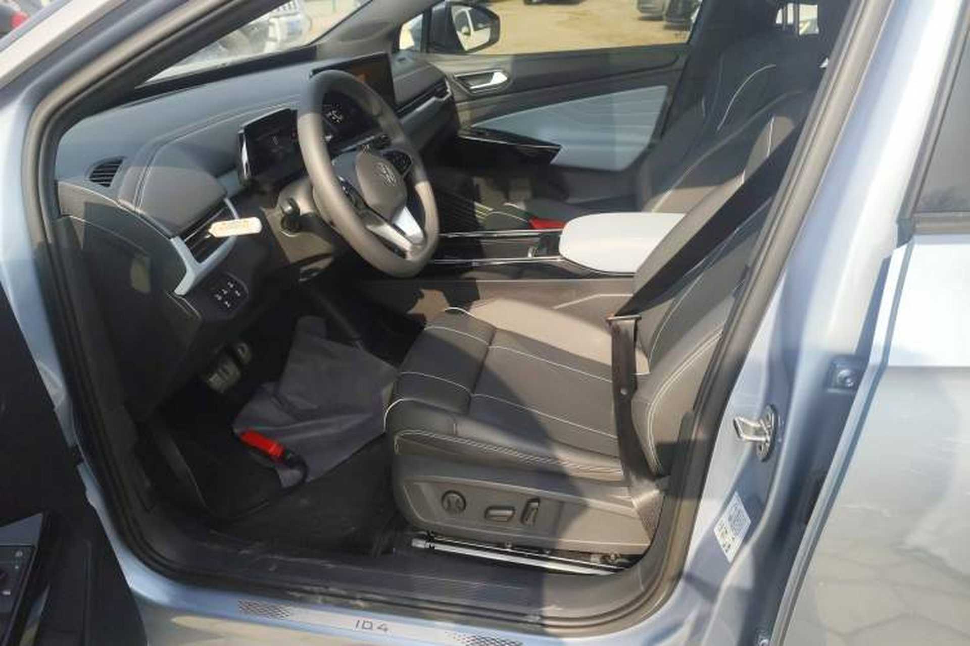 Used Volkswagen ID.4 X 2021 Pure Edition Left Front Seat