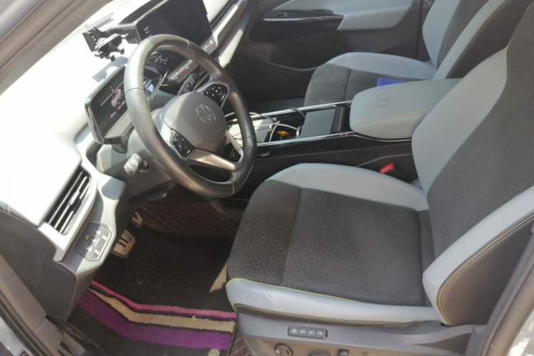 Used Volkswagen ID.4 X 2021 Pro Smart Long-Range Edition Left Front Seat