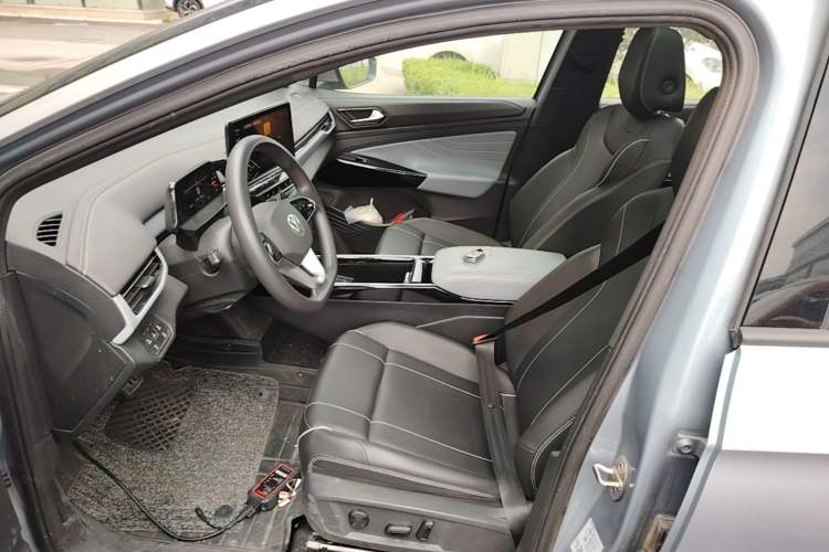 Used Volkswagen ID.4 X 2021 Pure Edition Left Front Seat