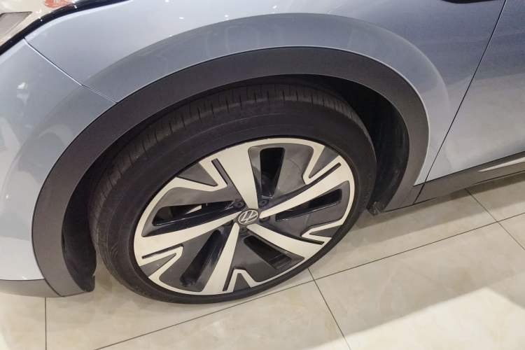 Used Volkswagen ID.4 X 2021 Prime Kinergy Four-Wheel Drive Edition Left Front Wheel Hub
