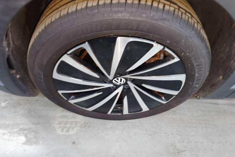 Used Volkswagen ID.4 X 2021 Pro Smart Long-Range Edition Left Front Wheel Hub