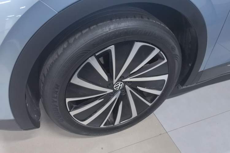 Used Volkswagen ID.4 X 2021 Pro Smart Long-Range Edition Left Front Wheel Hub