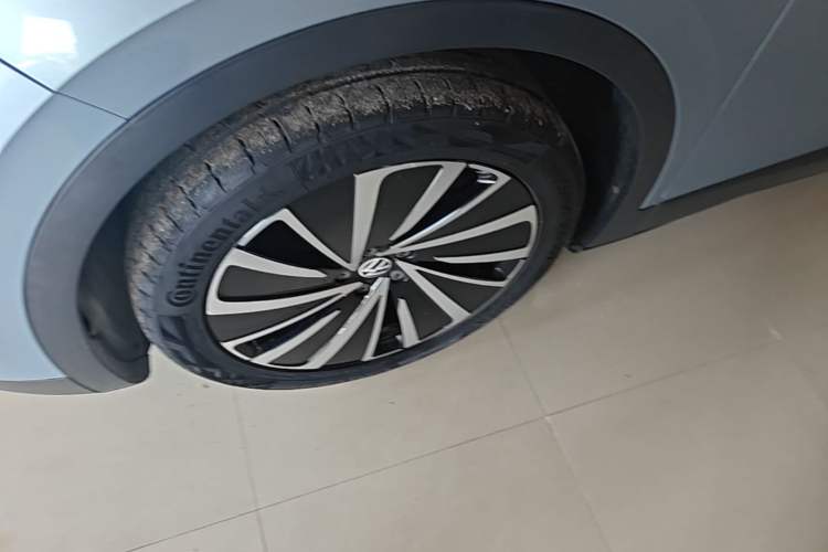 Used Volkswagen ID.4 X 2021 Pure+ Long-Range Edition Left Front Wheel Hub