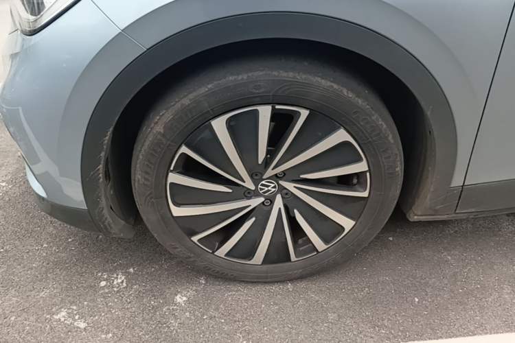 Used Volkswagen ID.4 X 2021 Pro Smart Long-Range Edition Left Front Wheel Hub