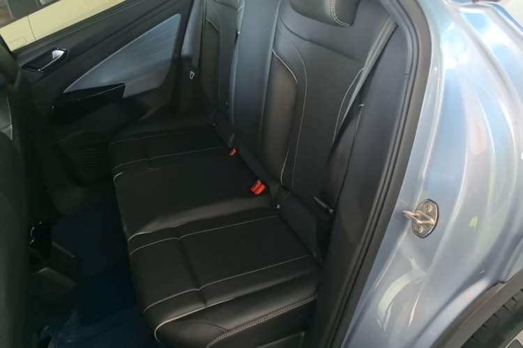 Used Volkswagen ID.4 X 2021 Pure+ Long-Range Edition Left Rear Seat