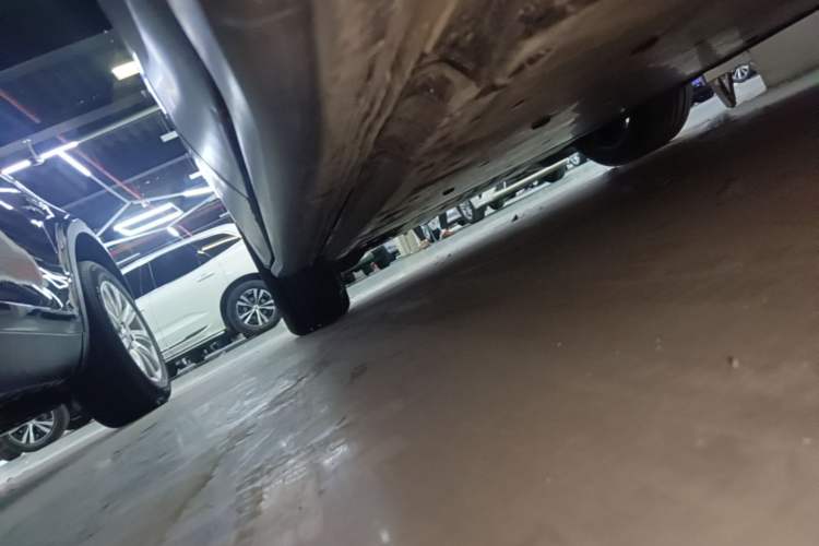 Used Volkswagen ID.4 X 2021 Pro Smart Long-Range Edition Left Side Sill
