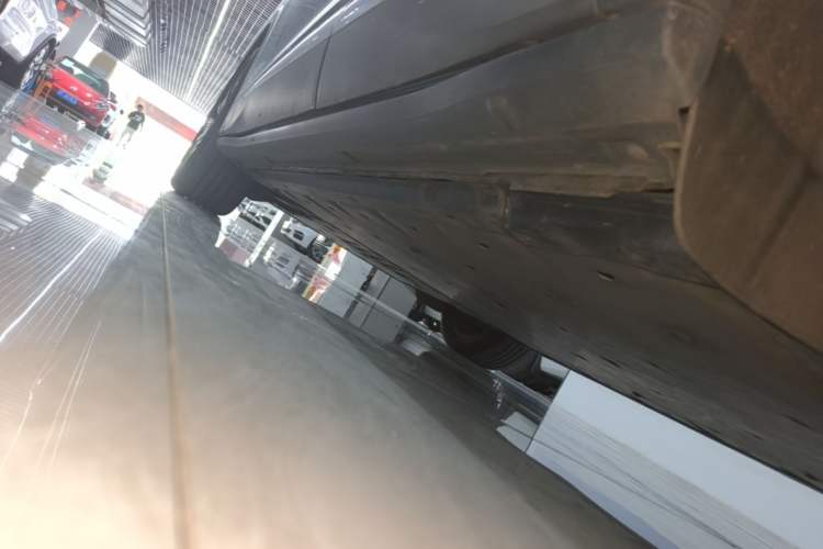 Used Volkswagen ID.4 X 2021 Pro Smart Long-Range Edition Left Side Sill