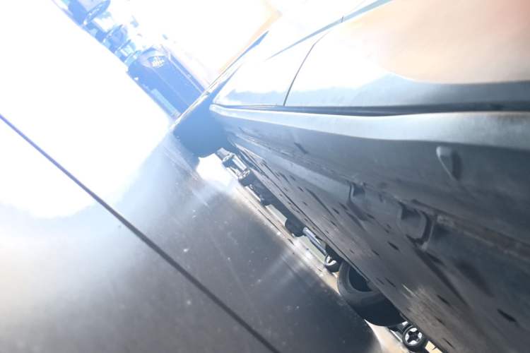 Used Volkswagen ID.4 X 2021 Pure+ Long-Range Edition Left Side Sill