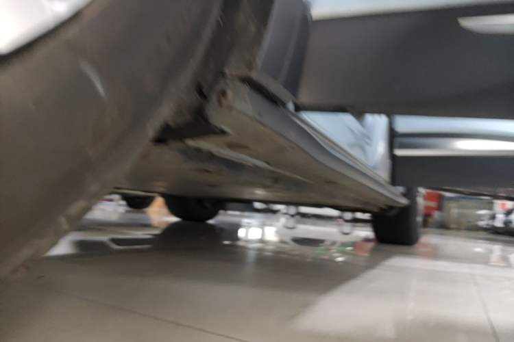 Used Volkswagen ID.4 X 2021 Pro Smart Long-Range Edition Left Side Sill