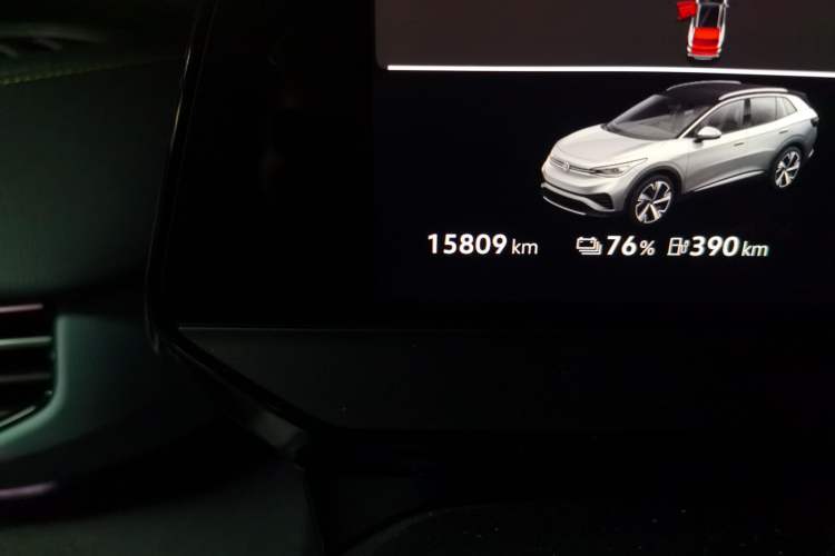 Used Volkswagen ID.4 X 2021 Pro Smart Long-Range Edition Odometer Close Up
