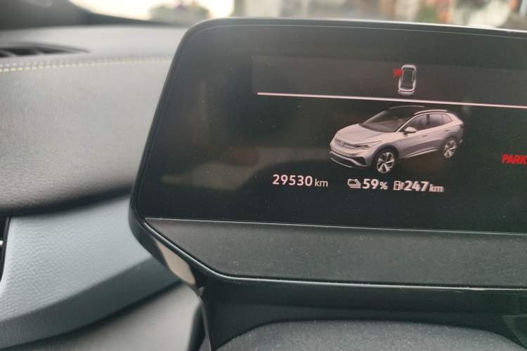 Used Volkswagen ID.4 X 2021 Pro Smart Long-Range Edition Odometer Close Up