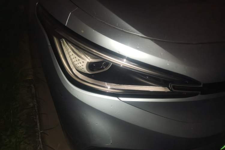 Used Volkswagen ID.4 X 2021 Pro Smart Long-Range Edition Right Front Headlight