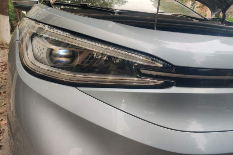 Used Volkswagen ID.4 X 2021 Pro Smart Long-Range Edition Right Front Headlight