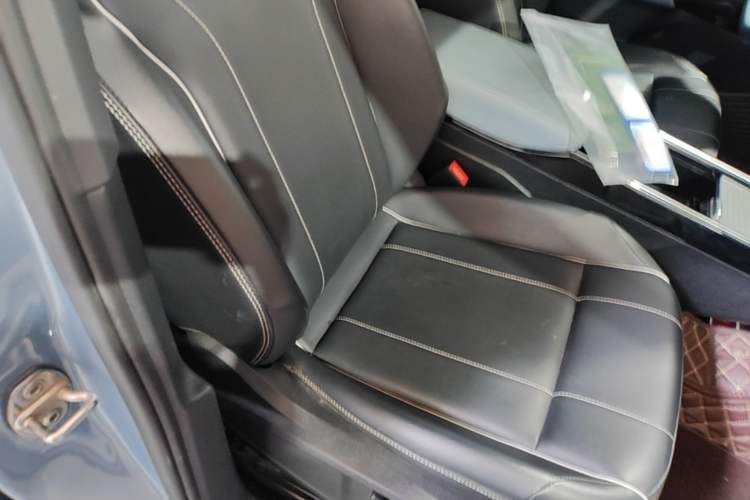Used Volkswagen ID.4 X 2021 Pure Edition Right Front Seat