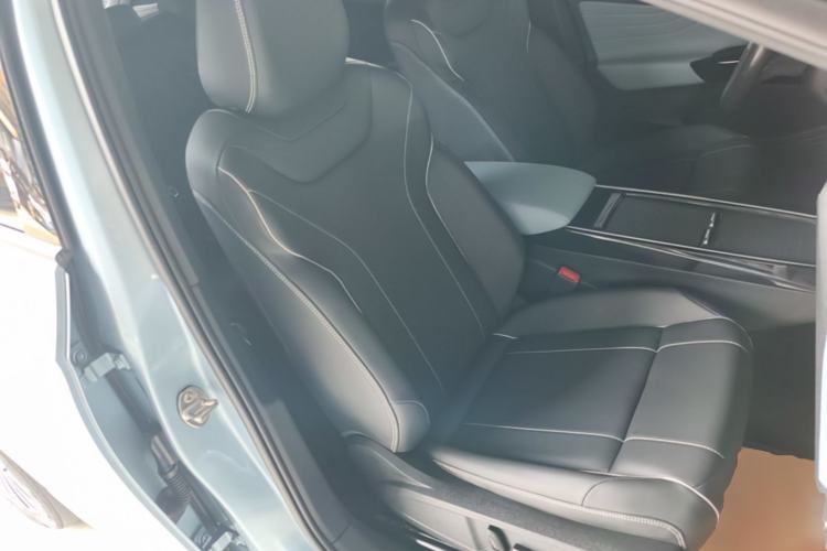 Used Volkswagen ID.4 X 2021 Pro Smart Long-Range Edition Right Front Seat