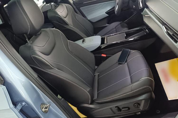 Used Volkswagen ID.4 X 2021 Pure Edition Right Front Seat