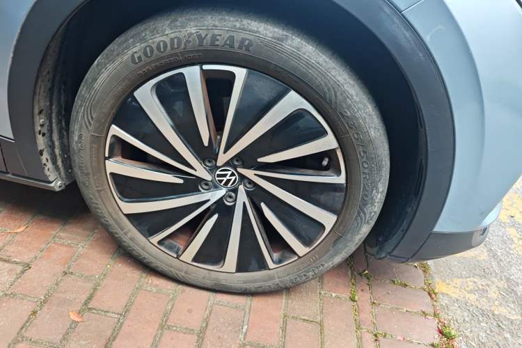 Used Volkswagen ID.4 X 2021 Pro Smart Long-Range Edition Right Front Wheel Hub