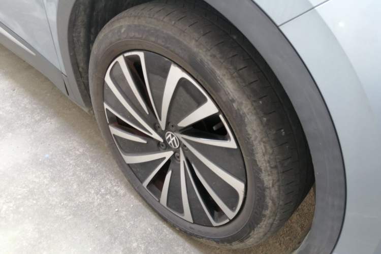 Used Volkswagen ID.4 X 2021 Pro Smart Long-Range Edition Right Front Wheel Hub