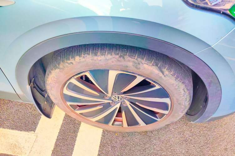 Used Volkswagen ID.4 X 2021 1st Edition ID. First Impression Edition Right Front Wheel Hub