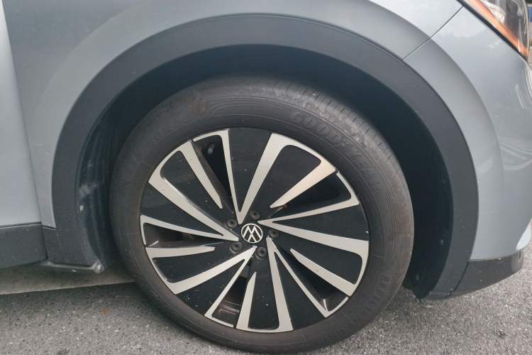 Used Volkswagen ID.4 X 2021 Pro Smart Long-Range Edition Right Front Wheel Hub