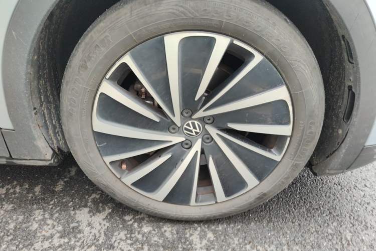 Used Volkswagen ID.4 X 2021 Pro Smart Long-Range Edition Right Front Wheel Hub