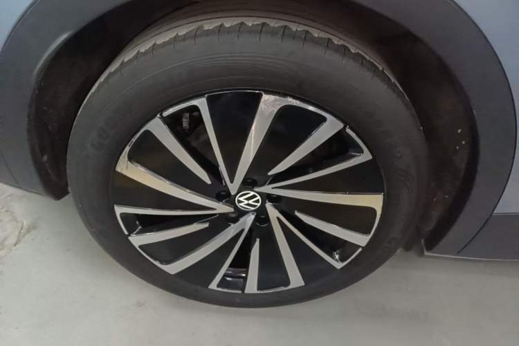 Used Volkswagen ID.4 X 2021 Pro Smart Long-Range Edition Right Rear Wheel Hub