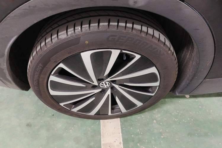 Used Volkswagen ID.4 X 2021 Pro Smart Long-Range Edition Right Rear Wheel Hub