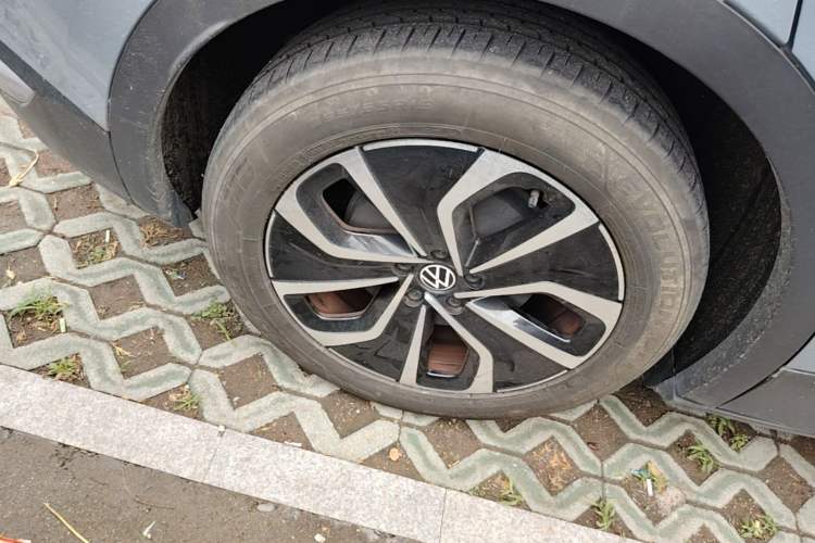 Used Volkswagen ID.4 X 2021 Pure Edition Right Rear Wheel Hub