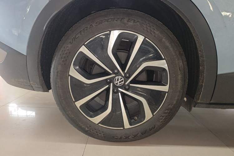Used Volkswagen ID.4 X 2021 Pure Edition Right Rear Wheel Hub